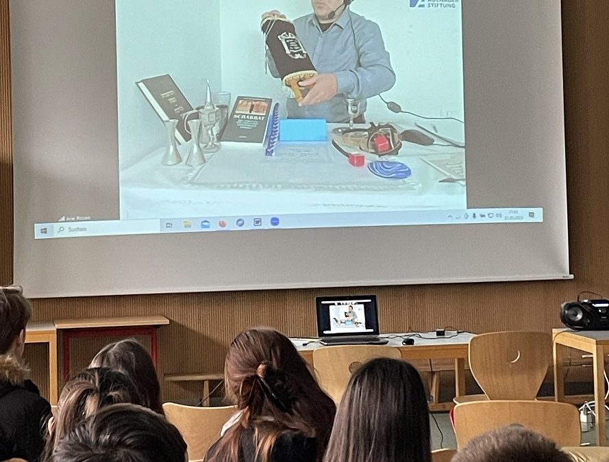 Lea Fleischmann Bildungsprojekt am Gymnasium zu St. Katharinen